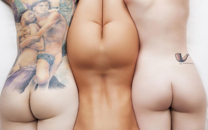 Тату на ягодице