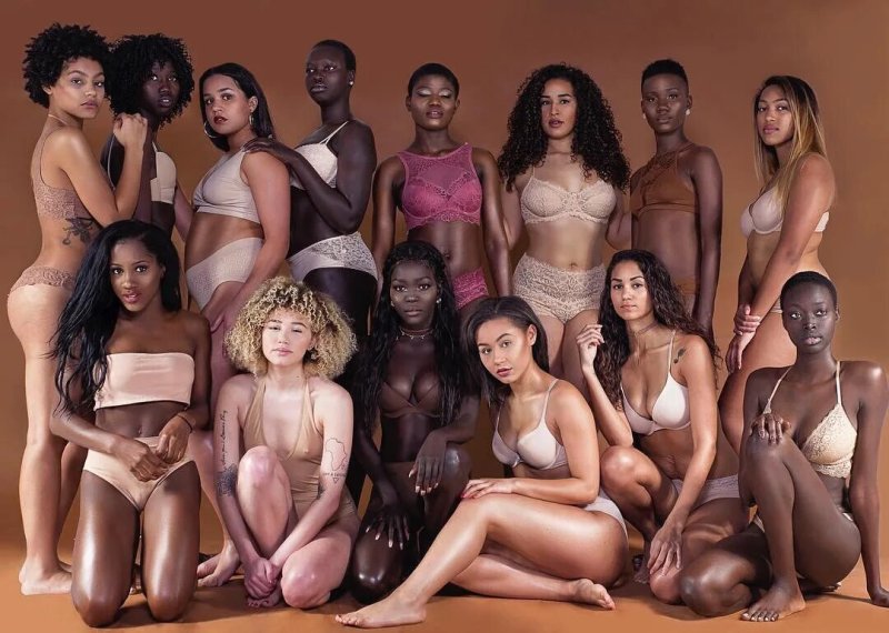 Голые разных наций