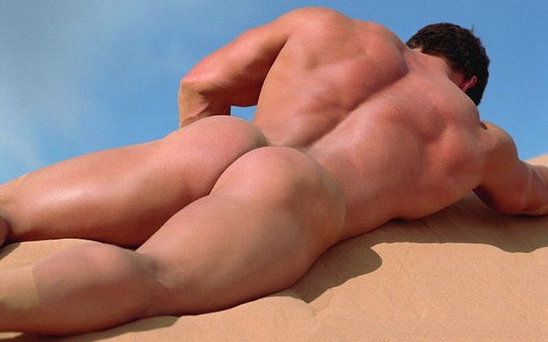 Мужские попы голые