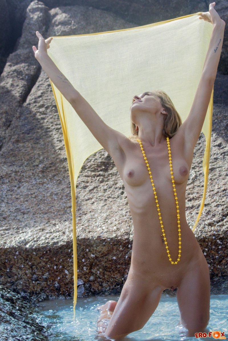 Обнаженная порно