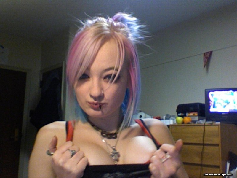 Эмо девушка