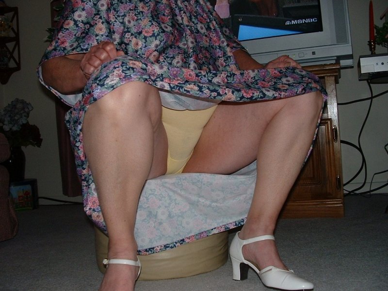 Старые женщины в панталонах