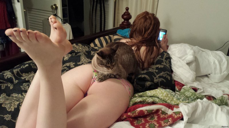 Домашние киски девушек