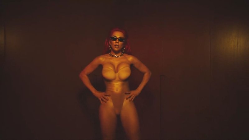 Седокова шантарам голая