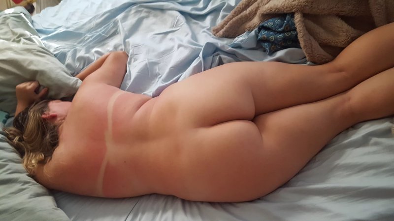 Спящие голые красавицы