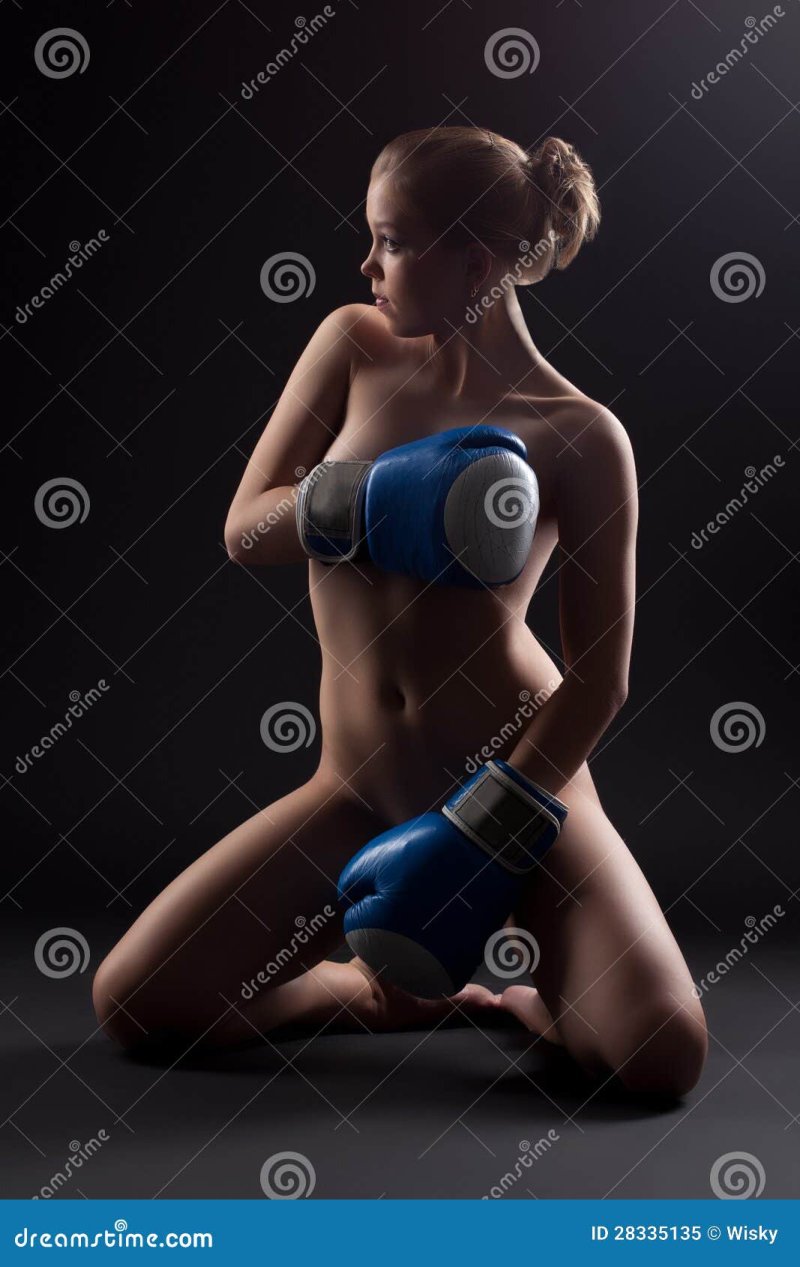 Бокс девушек