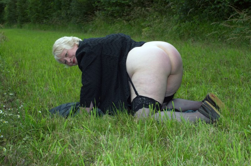 Голые толстые бабы на природе