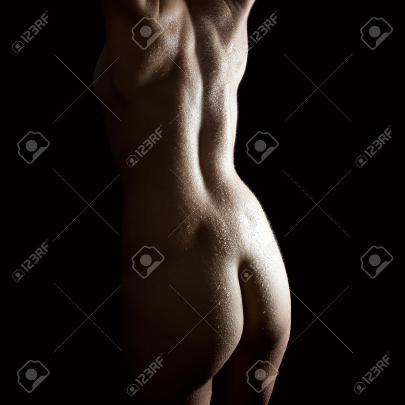 Голое женское тело