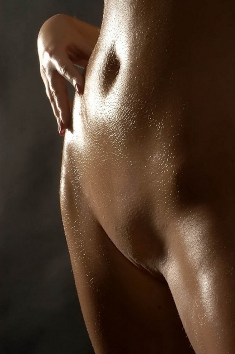 Голое женское тело