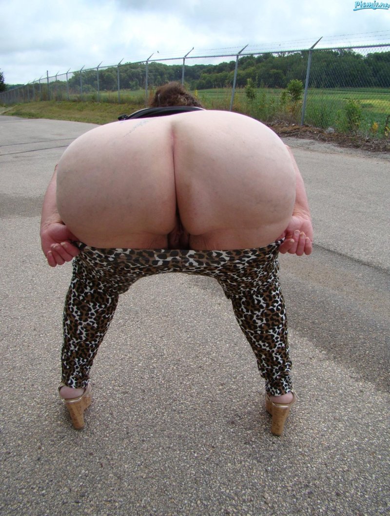 Голые жопы толстушек