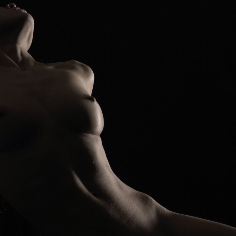 Черно белая эротика