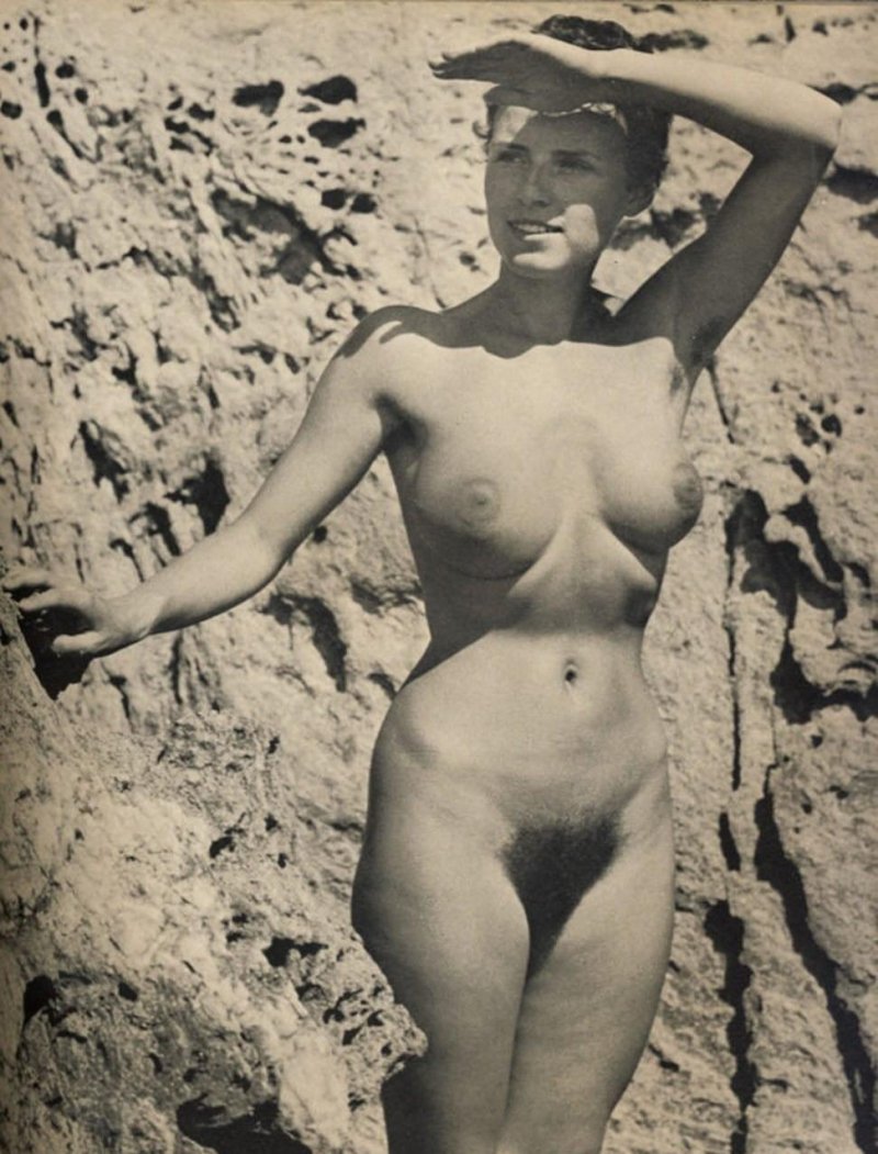 Голые женщины ретро нудистки