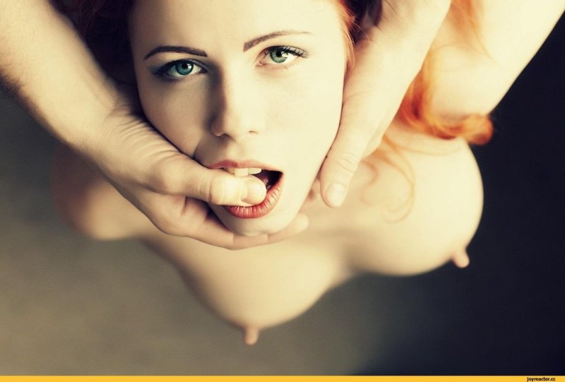 Рот девушек