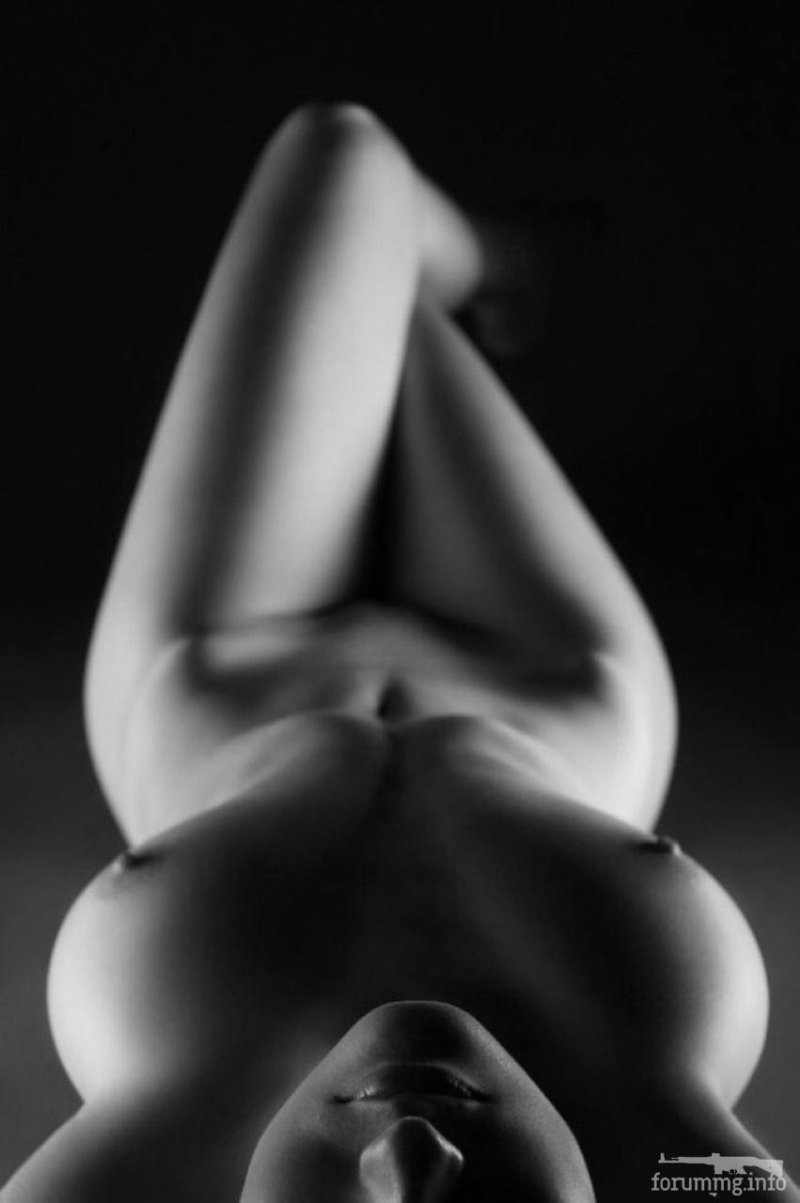 Обнаженная женщина