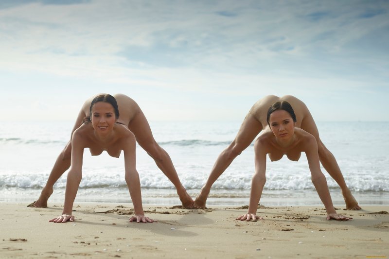 Джульетта и магдалена на пляже