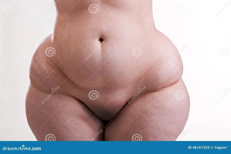 Толстое тело девушки