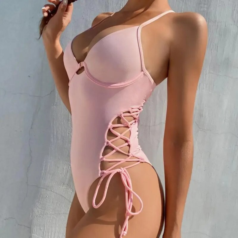 Купальник со шнуровкой