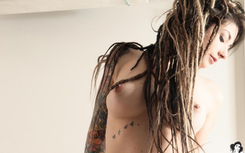 Женские дреды