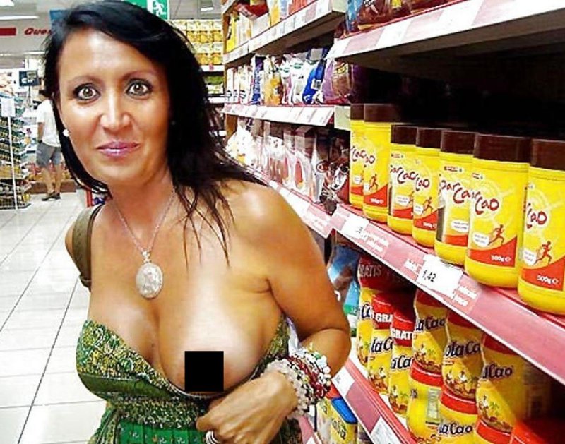 Голые зрелые продавщицы