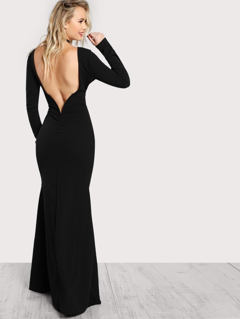Черное длинное платье с открытой спиной