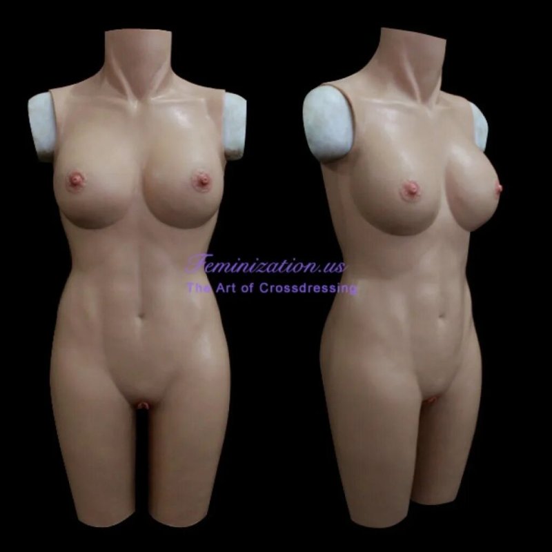 Силиконовый костюм для имитации женского тела