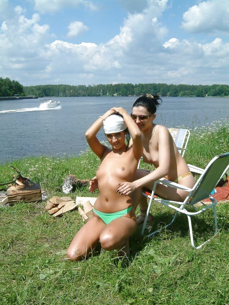 Пляж на озере