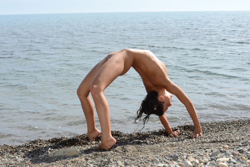 Йога на пляже
