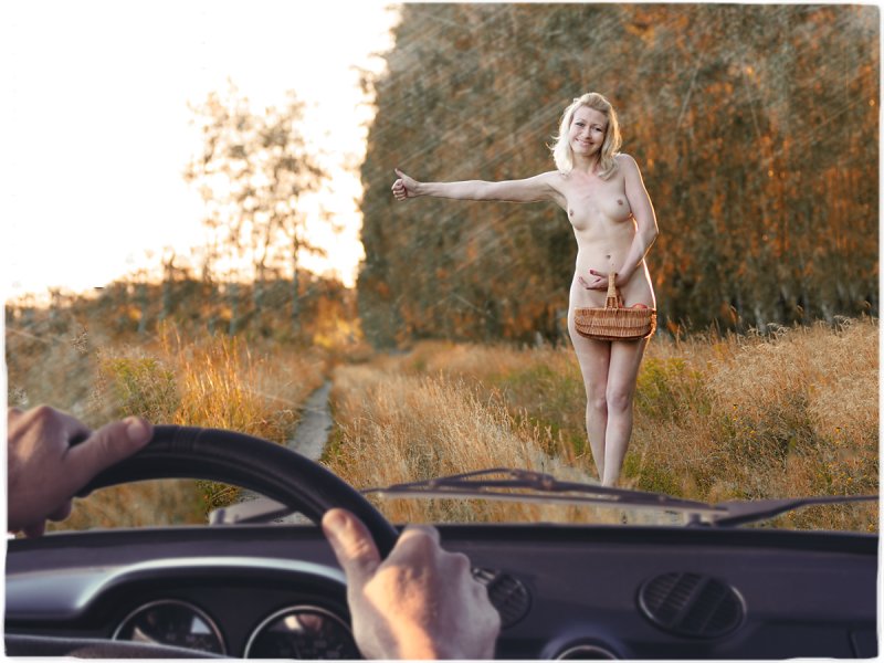 Эротическая фотосессия на дороге