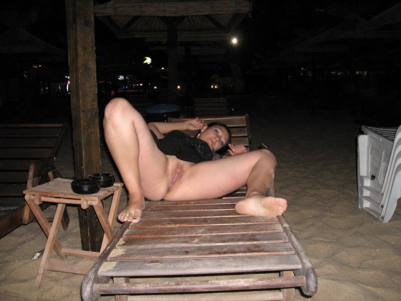 Пьяная без трусов