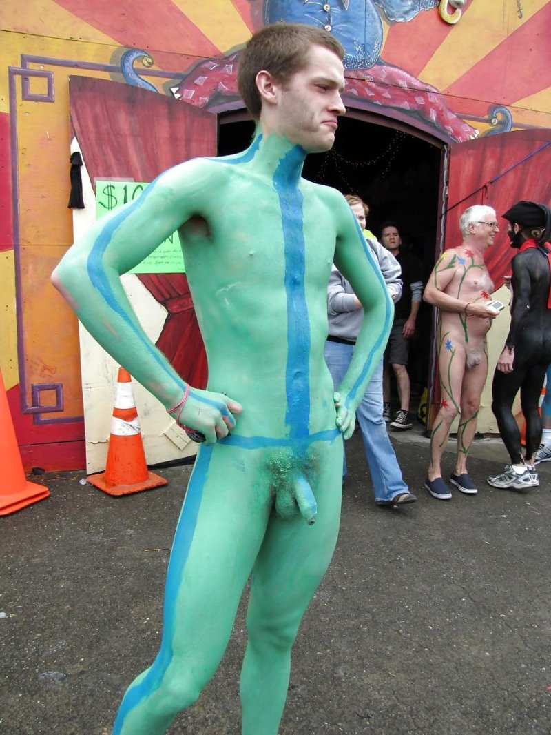 Мужской бодиарт на голое тело