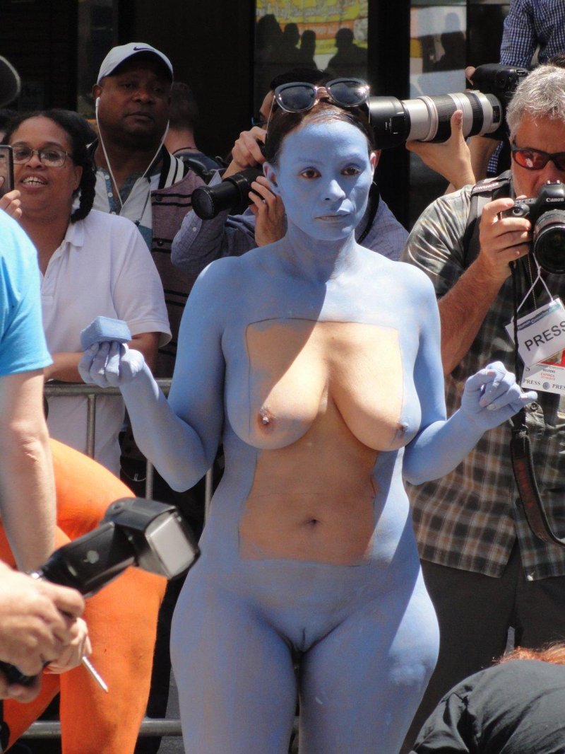 Бодипейнтинг публично