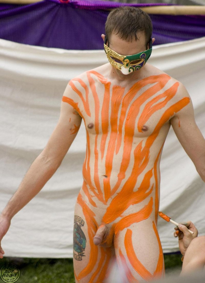 Мужской бодиарт