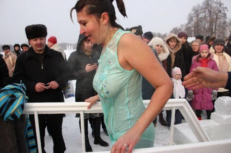 Крещенские купания в прозрачном