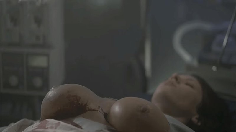 Красивая грудь в фильмах