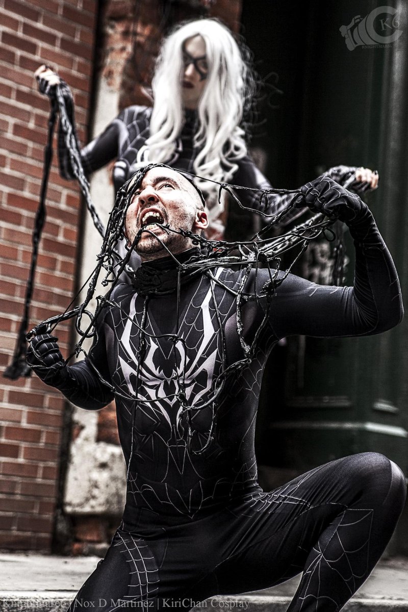 Arielash venom cosplay