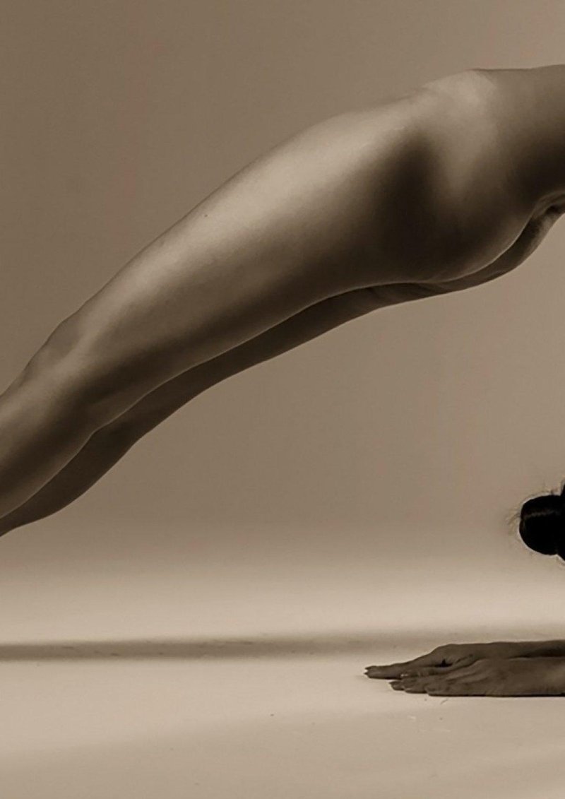 Гимнастка эротика