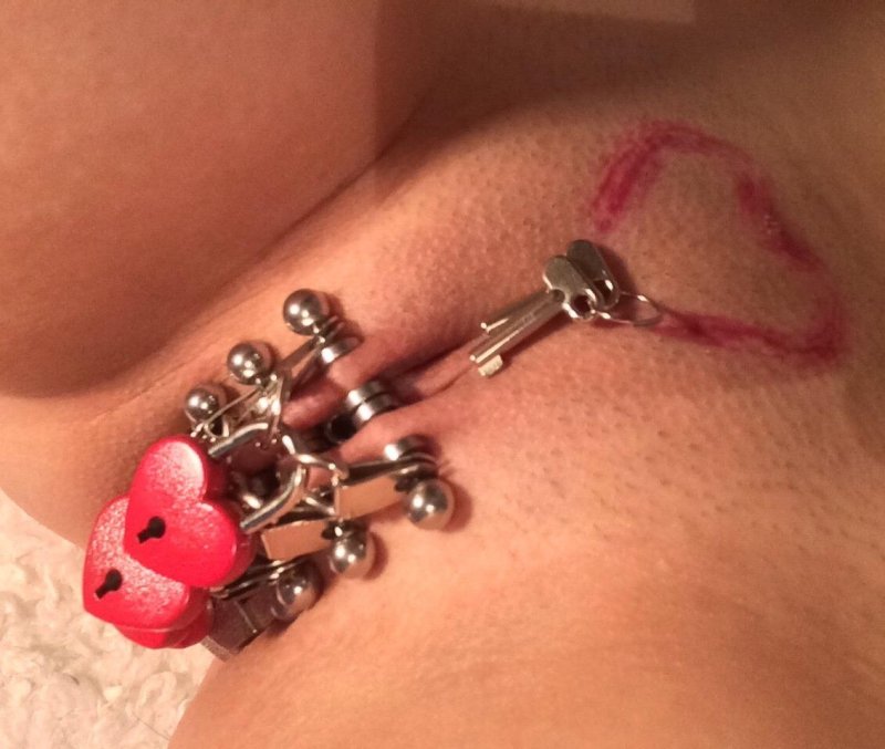 Пирсинг женский пояс верности бдсм