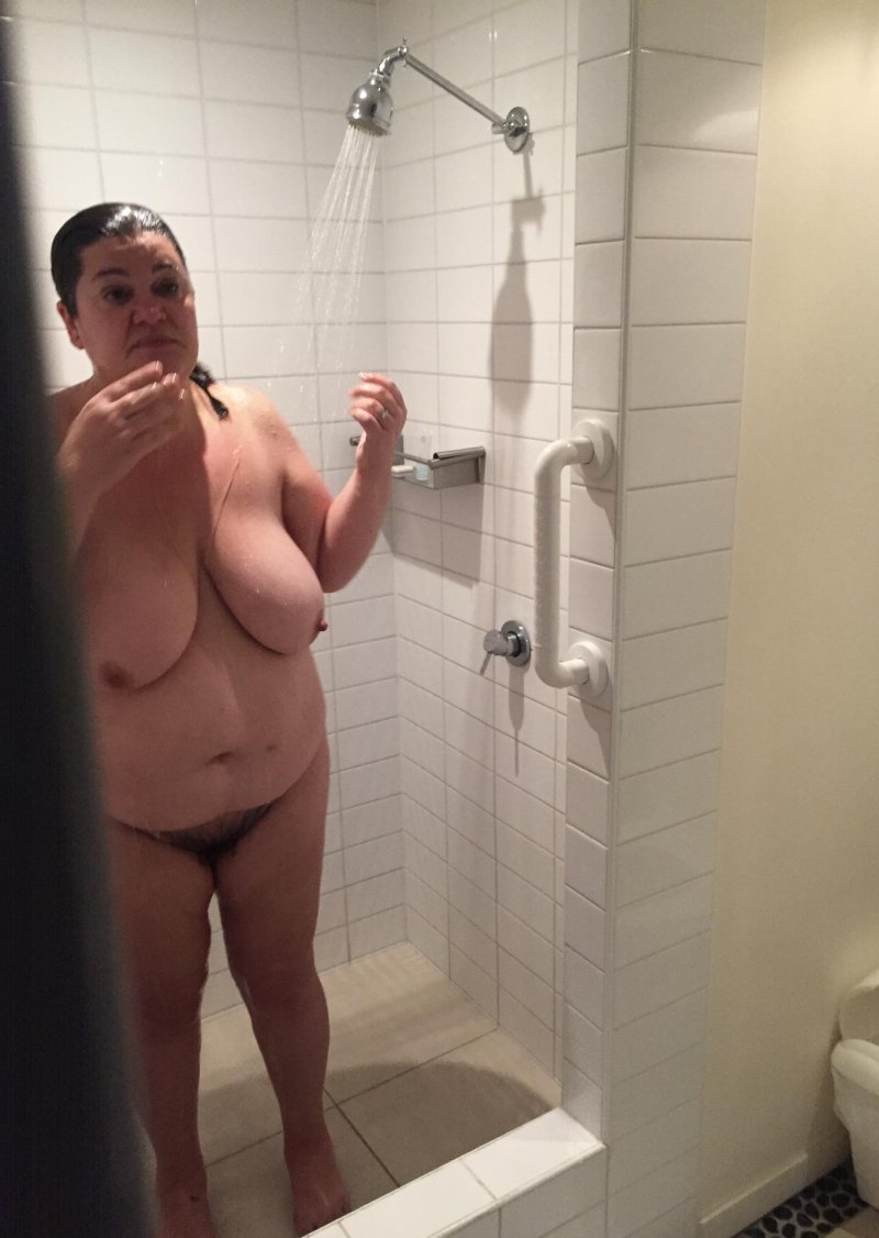 Amateur big mature bbw shower