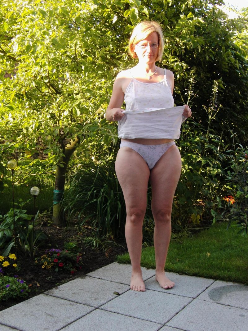 Жена на даче