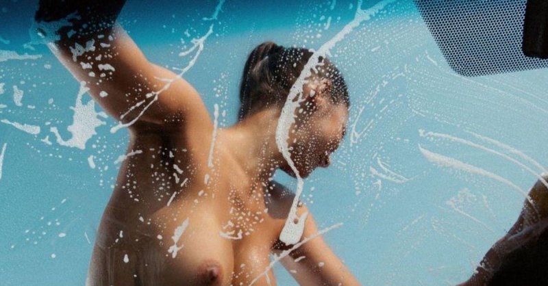 Шелкография на стекле автомобиля