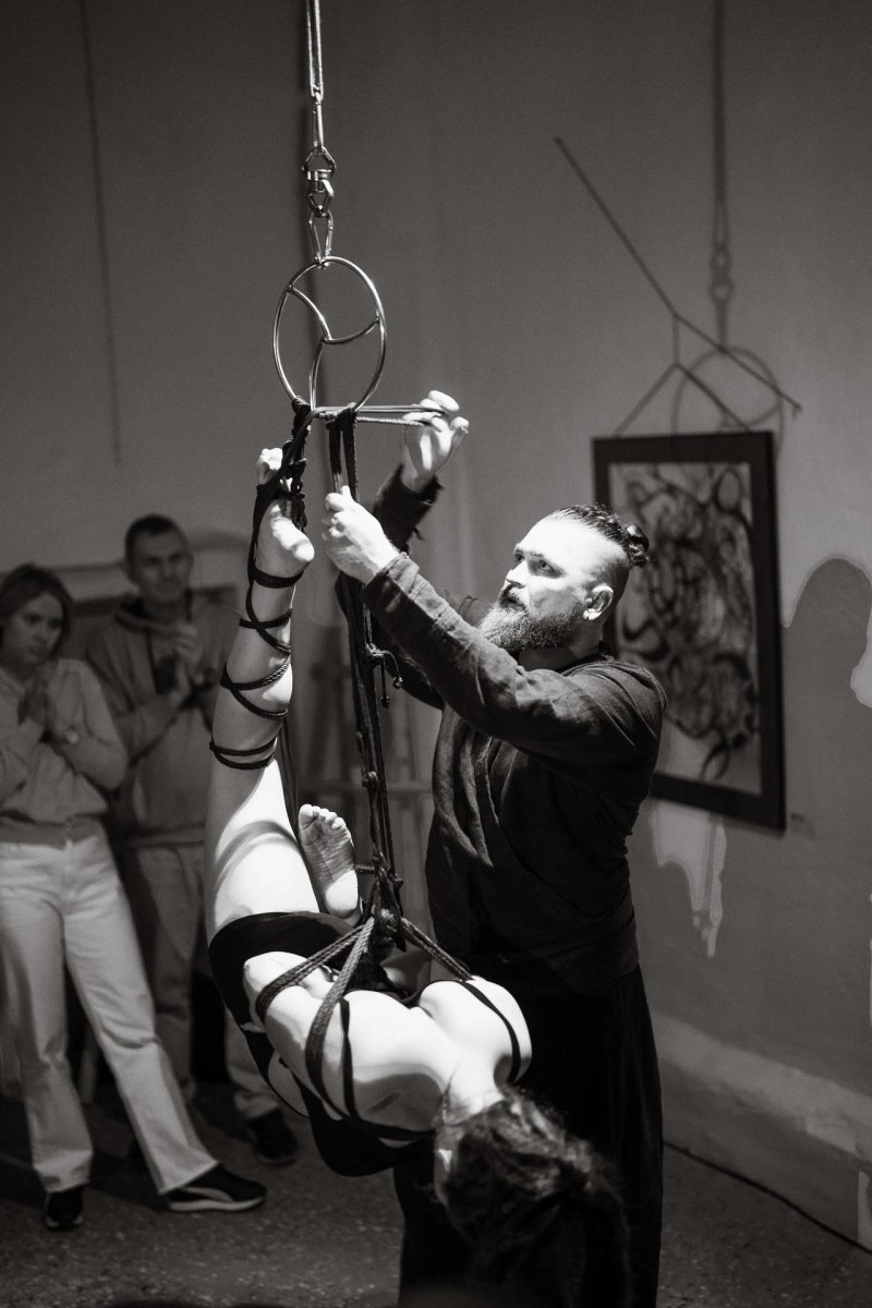 Бдсм бондаж подвешивание