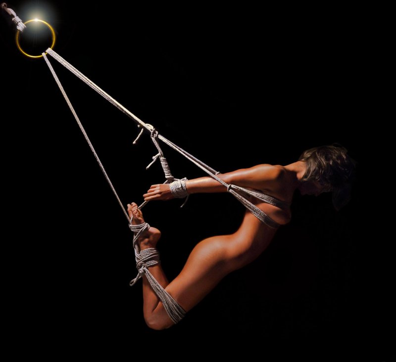 Шибари подвешенное