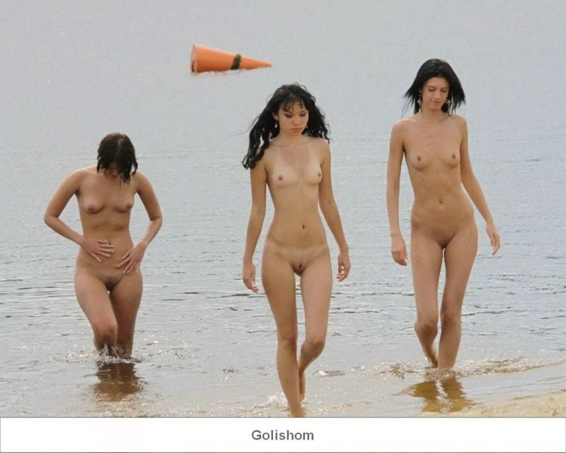 Девушки на нудистком пляже