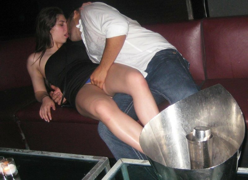 Без трусов на сельской дискотеке