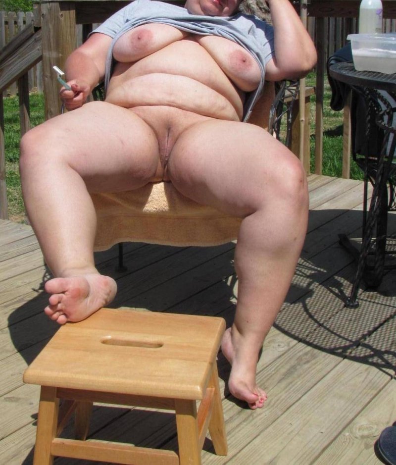 Деревянный табурет