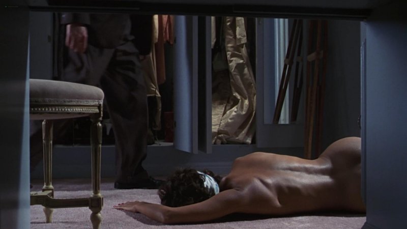 Холли берри голая в фильме