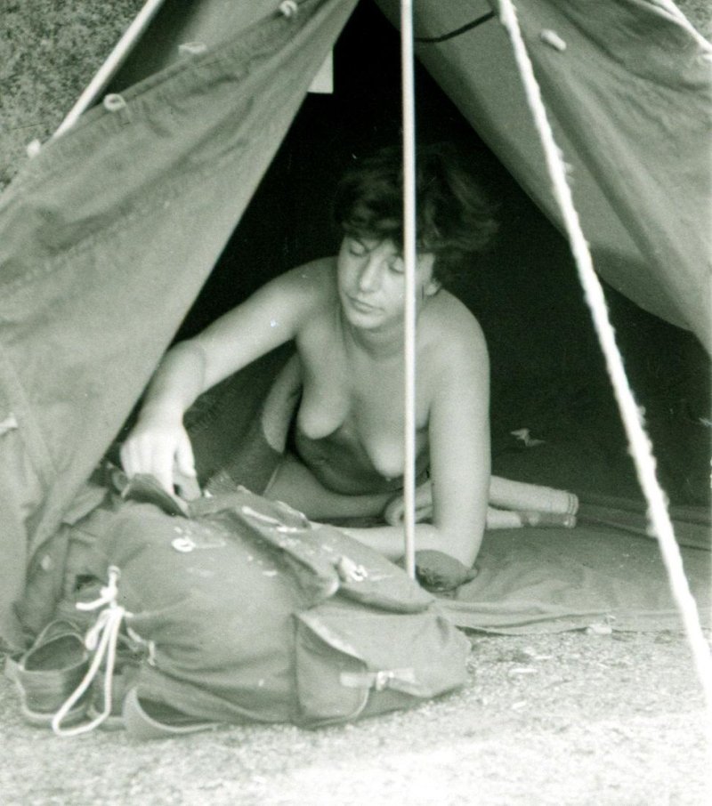 Голые женщины в турпоходе