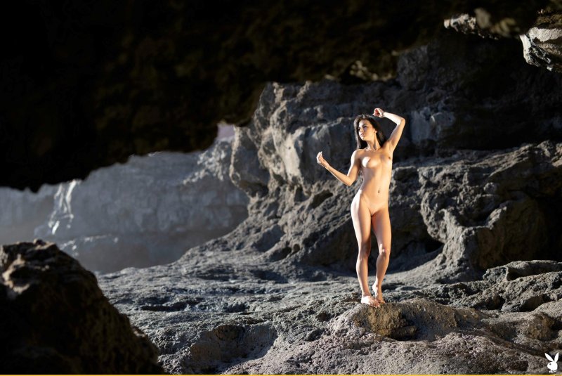 Голые туристки