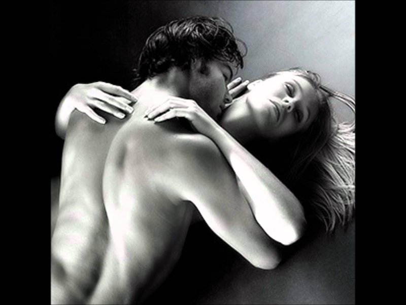 Страстная поцелуй