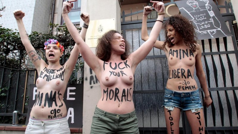 Украинские активистки femen